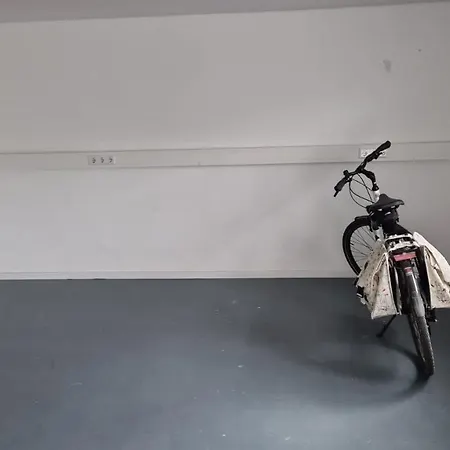 Kira Apartment *