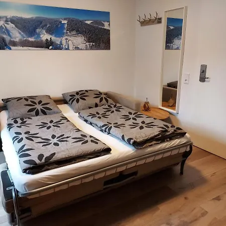 Apartment Kira *